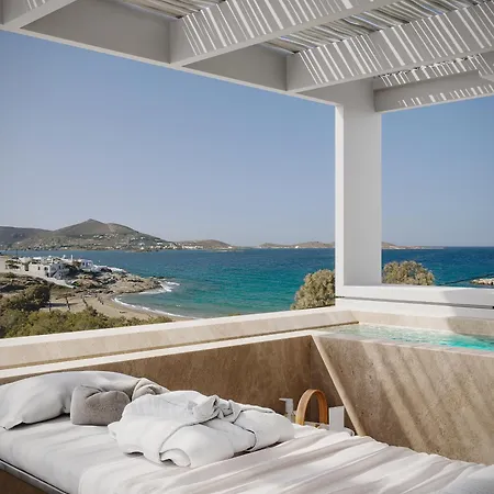 Senia Naousa (Paros)