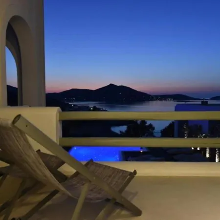 Senia Naousa (Paros)