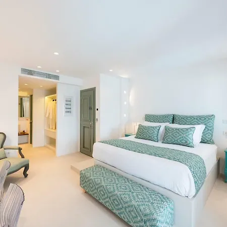 Senia Hotel Naousa (Paros)