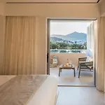 Senia 4* Náusza