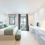 Senia 4* Náusza
